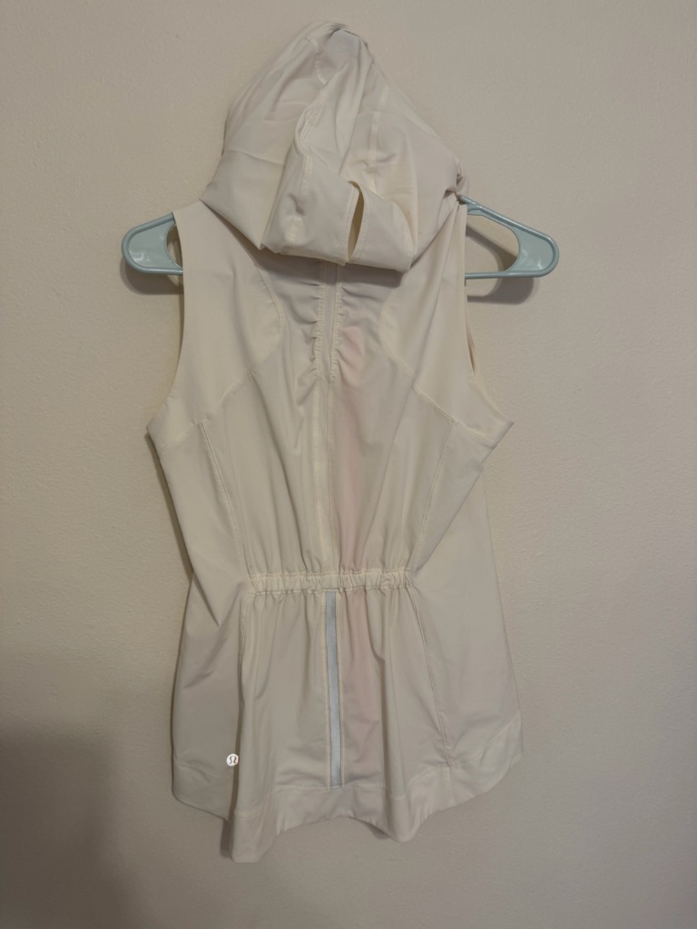 Lululemon - Picture 2 of 4